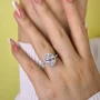Ovalschnitt Diamantweiß 925er Sterlingsilber Halo Verlobungsring