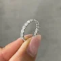 Ovalschnitt Diamantweiß 925er Sterlingsilber Verstecktes Halo Ring-Set