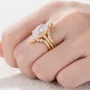 Ovalschliff Diamant Weiß Einfügen Sterling Silber Gelbgold Hidden Halo Jacke Ring-Set