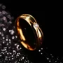 Runder Diamantweiß Gelbgold Titan Partnerringe