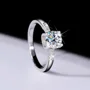 Rundschliff Moissanite Diamantweiß 925er Sterlingsilber Klassisch Verlobungsring