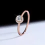 Rundschliff Moissanite Diamantweiß Roségold 925er Sterlingsilber Halo Verlobungsring