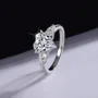 Herzförmige Moissanite Diamantweiß 925er Sterlingsilber 3-Steine Verlobungsring