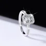 Radiantschliff Moissanite Diamantweiß 925er Sterlingsilber Halo Verlobungsring