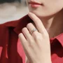 Rundschliff Moissanite Diamantweiß 925er Sterlingsilber Verstellbar Verlobungsring