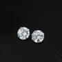 Diamantweiß 8mm Ohrstecker aus 925er Sterlingsilber